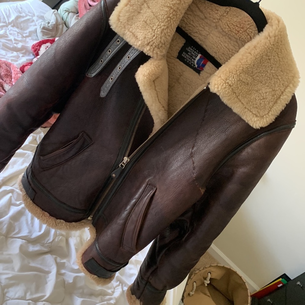 Schott B3 bomber in brown